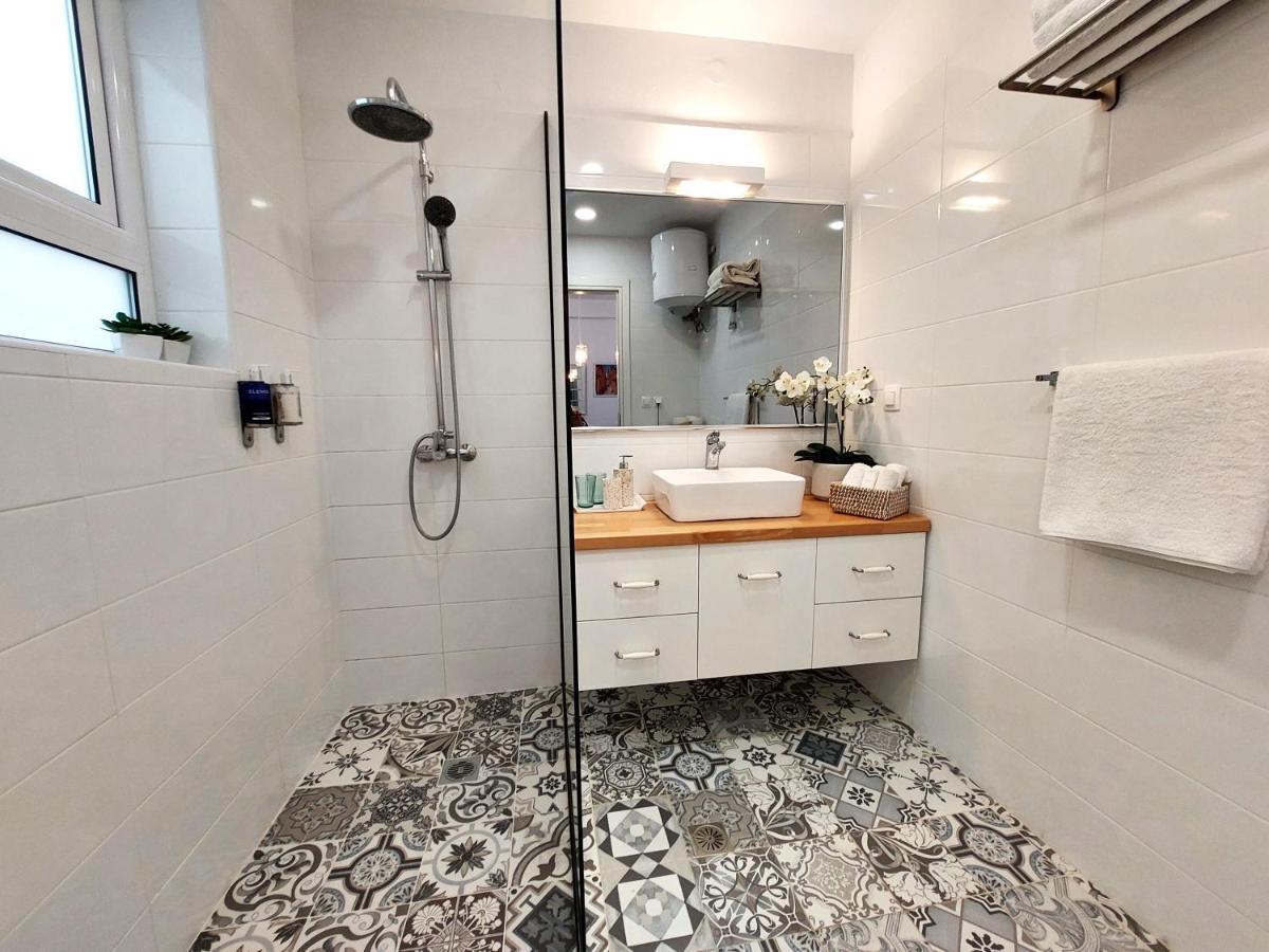 Aay- Best Corfu Town & Sea Apart 2Bedroom Renovated + Lift / Comfy&Design+Wifi 外观 照片